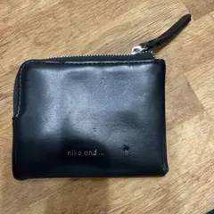 niko and ... ブラック 二つ折り財布