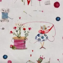 【ハギレ】acufactumプリント生地26cm×35cm「妖精たちのソーイング