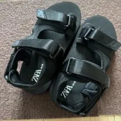 ZARA サンダルのサムネイル