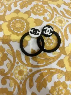 CHANEL ノベルティー　ヘアゴム ロゴ入り 2個セット