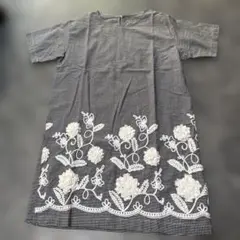 花刺繍 半袖チュニック 黒白チェック