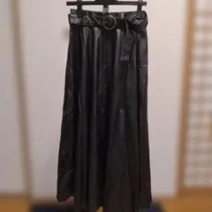 as know as ロングフレアスカート　フェイクレザー