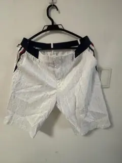 TOMMY HILFIGER XL ホワイトショートパンツ