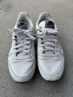 NIKE INTERNATIONALIST スニーカー グレー