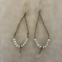 パールとクリスタルのフープピアス