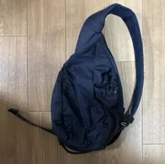 GU スリングショルダーバッグ ネイビー