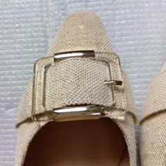 RANDA パンプス ベージュ ゴールドバックル