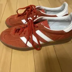 adidas Gazelle オレンジ スエード シューズ