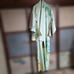 リメイクに　着物　金糸　グリーン　生地取り　裏地汚れ　表も少しシミあり