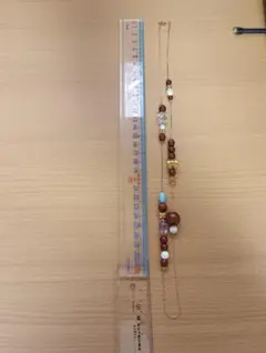 木製ビーズとクリスタル風ビーズのロングネックレス