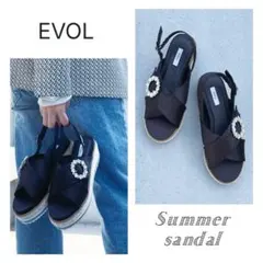 EVOL ビジュー付きサンダルのサムネイル