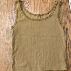 GU カーキ リブ編みキャミソール M