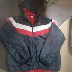 【希少】ナイキ　刺繍ロゴ　ダウンジャケットパーカー　ネイビーレッドホワイト