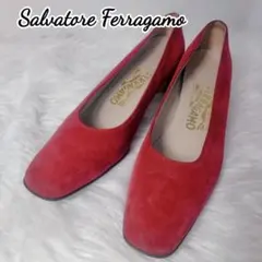 フェラガモ　Salvatore Ferragamo レッド スエード パンプス