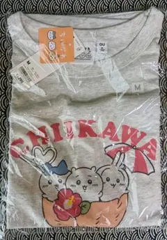 新品　未使用　GU ちいかわ コラボ Tシャツ Ｍサイズのサムネイル