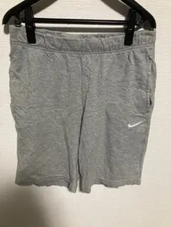 Nikeナイキ グレーハーフパンツ ショート メンズL