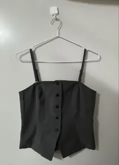 黒いタイトビスチェ ボタン付き