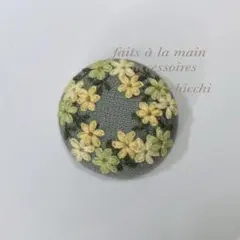 刺繍　お花ののリース　ブローチorヘアゴムorポニーフック
