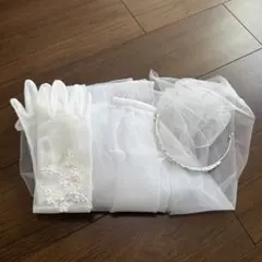 ウェディング小物セット（手袋・ベール・ティアラ）