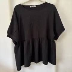 美品‼️Hina Style ブラック プルオーバー シャツ 半袖 3L しまむらのサムネイル