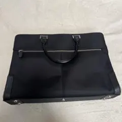 ビジネスバッグ ブラック シンプルのサムネイル