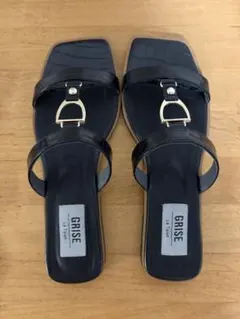 ✴︎美品✴︎ Le Talon GRISE レザービットミュールサンダルのサムネイル