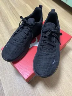 Puma ランニングシューズ(ブラック) 27㎝のサムネイル