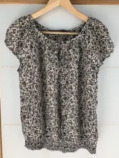 ZARA BASIC 花柄 半袖ブラウス Mサイズ