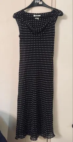 Max Mara 】高級白タグ フリル ワンピース イタリア製 サイズ42 黒