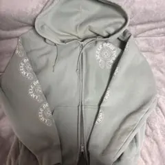 ジップアップパーカー