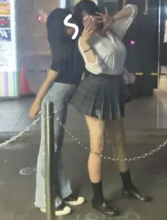 ホワイト オフショルダー シャツ
