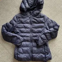 ユニクロ　ライトウォームパデットパーカ　ネイビー　130