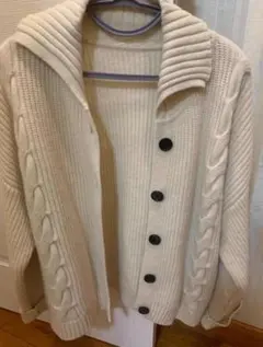 アイボリー ケーブルニットセーター 長袖