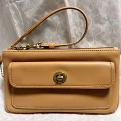 COACH Leather Turnlock Clutch Vintage