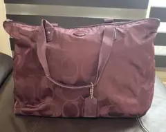 COACHロゴ入りパープルトートバッグ