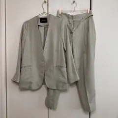 スーツ ノーカラー