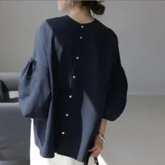 Aletta vita　後ろボタン袖シャーリングブラウス　2way 長袖　シャツ
