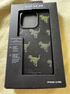 COACH iPhone 15 Pro ケース 恐竜柄　箱付