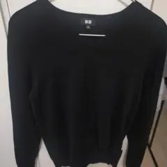 UNIQLO／エクストラ ファインメリノ Vネックセーター メンズ　Мサイズ