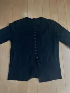 黒 カーディガン