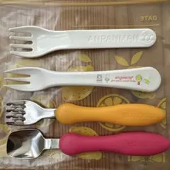 一歳〜子ども用スプーン・フォークセット　EDISON、他