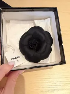 2026年最新】CHANEL カラー：ブラック系 レディース ブローチ