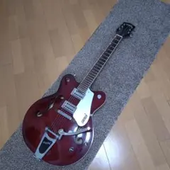 Danelectro DC-3 Pro l flake 初期モデル Danelectro DC-3 PRO ~Silver Metalflake~ 中古 ポップで個性的な