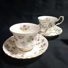 ロイヤルアルバート　『Winsome 』 　カップ&ソーサー　2客