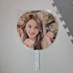 2026年最新】TWICE うちわの人気アイテム - メルカリ