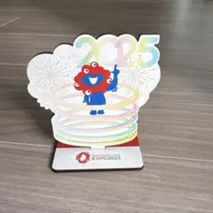 ミャクミャク　EXPO2025 クリップ付木製スタンド