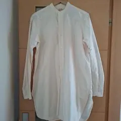 BACCA バックサテンスタンドカラー ロングシャツ ホワイトのサムネイル