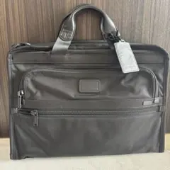 TUMI ビジネスバッグ ブラックのサムネイル