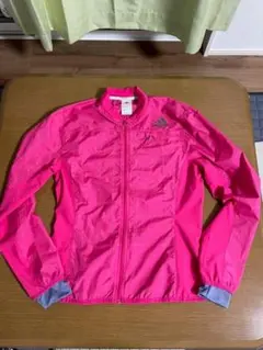 アディダス ピンク ウィンドブレーカー レディース