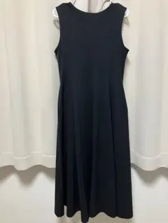 ユニクロ　ウルトラストレッチエアリズムワンピース ノースリーブ ブラック